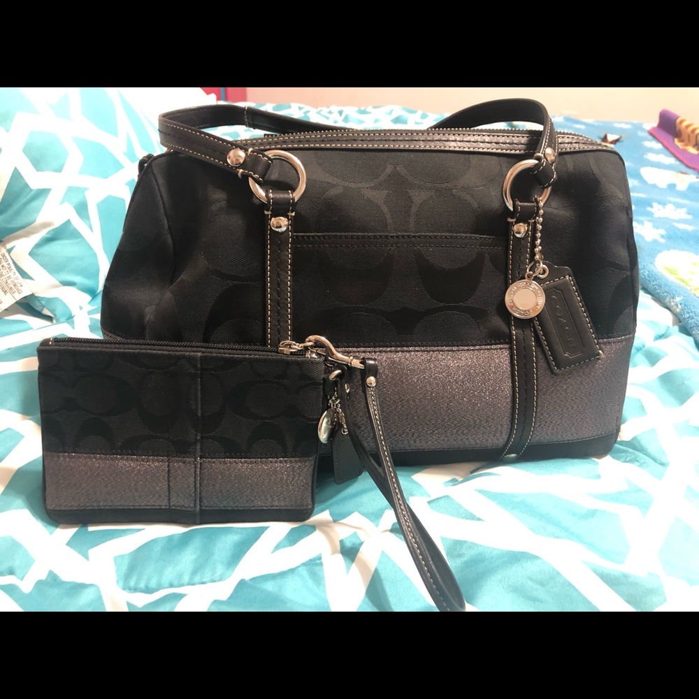Beautiful/clean Coach purse with matching wallet